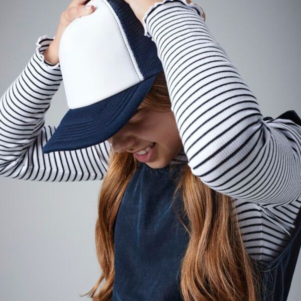 Junior Vintage Snapback Trucker Thumbnail